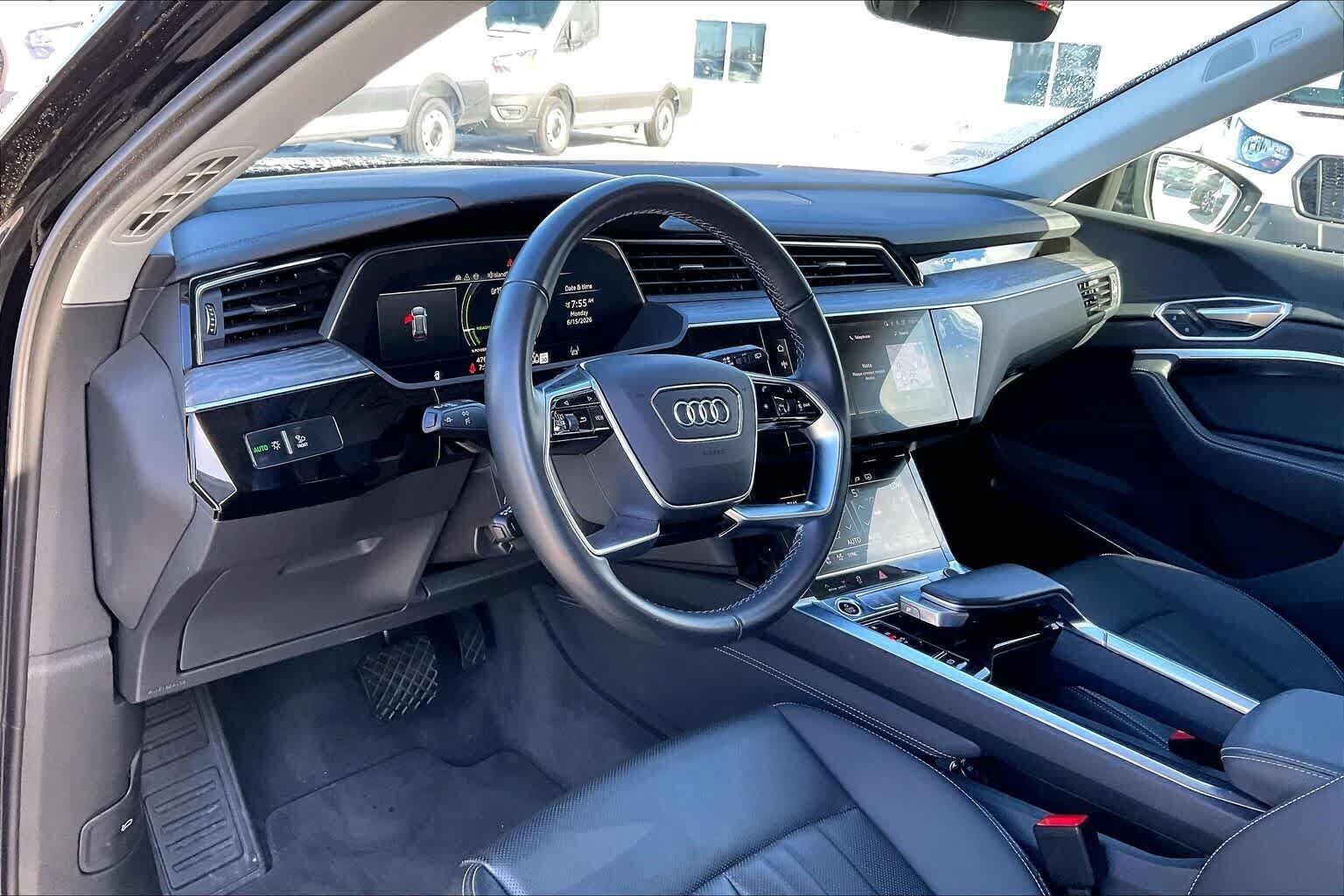 2024 Audi Q8