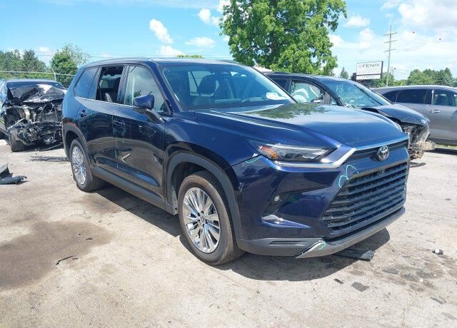 2024 TOYOTA Grand Highlander