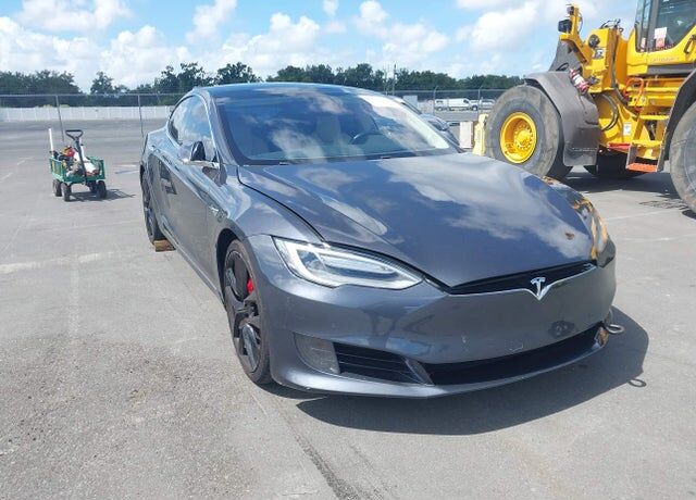 2017 TESLA Model S
