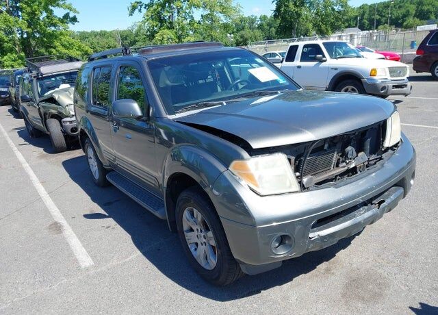 2005 NISSAN Pathfinder