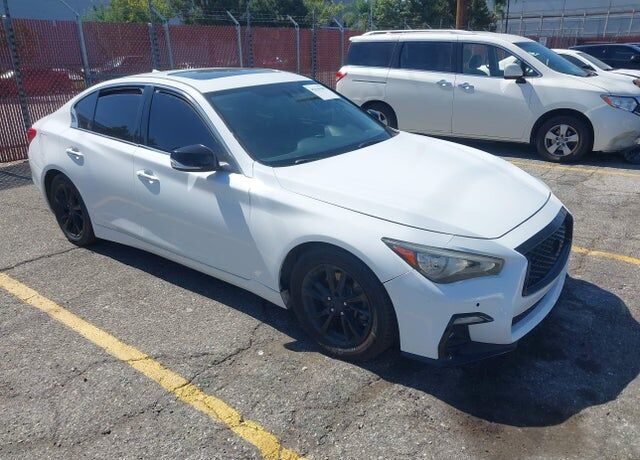 2015 INFINITI Q50