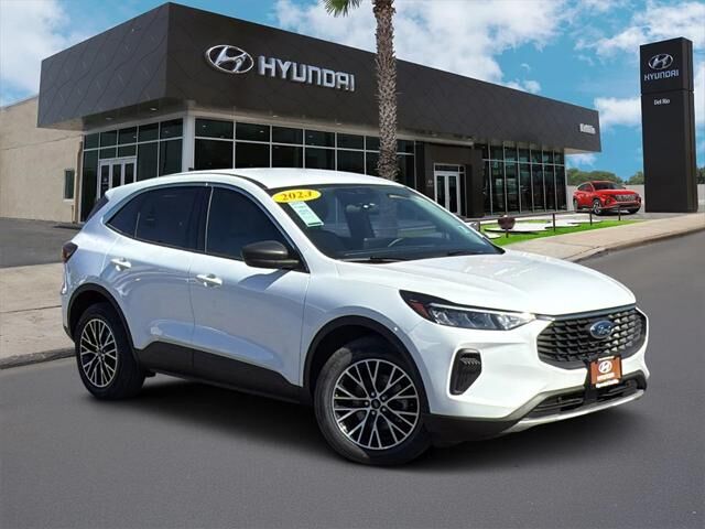 2023 FORD Escape