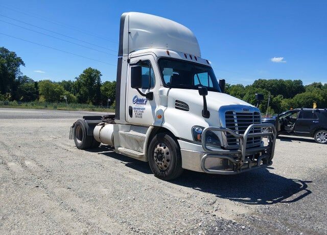 2018 FREIGHTLINER Cascadia