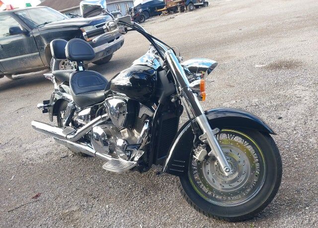 2004 HONDA VTX