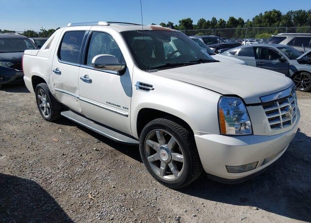 2013 CADILLAC Escalade