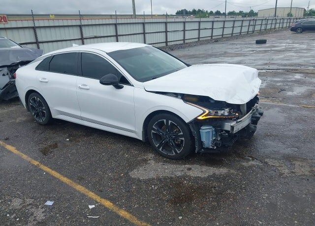 2022 KIA K5