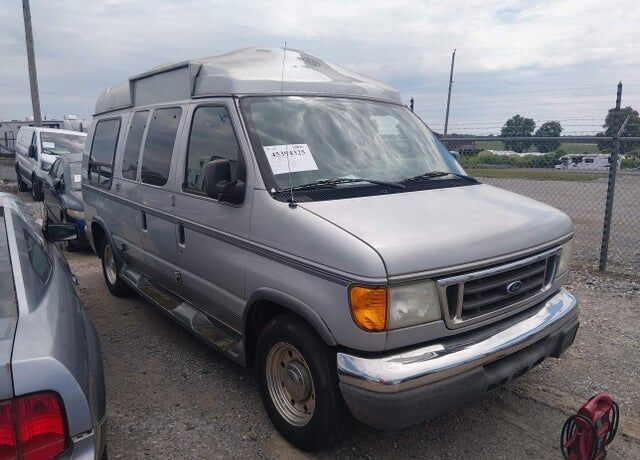 2004 FORD E-250