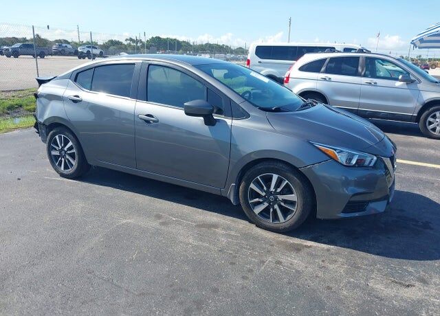 2022 NISSAN Versa