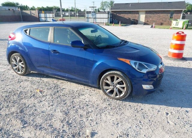 2017 HYUNDAI Veloster