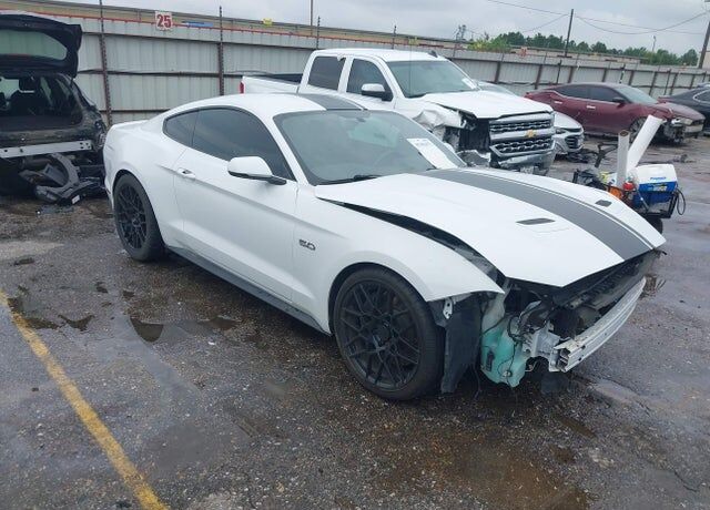 2019 FORD Mustang