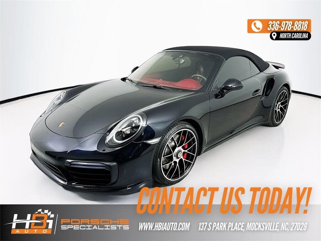 2017 PORSCHE 911