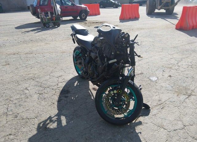 2022 YAMAHA MTN690
