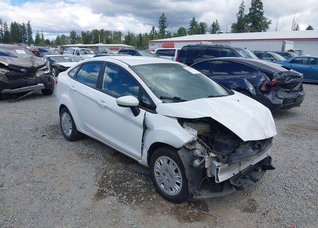 2016 FORD Fiesta
