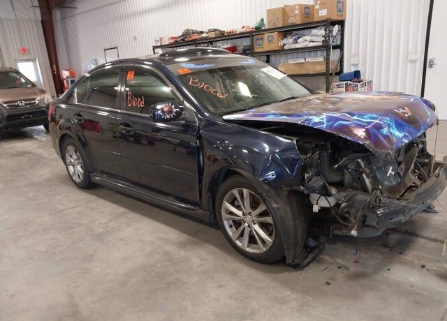 2013 SUBARU Legacy
