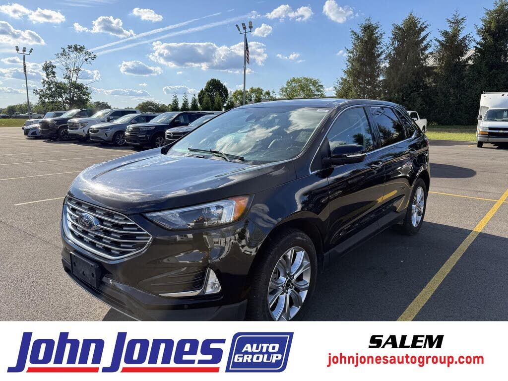 2023 FORD Edge