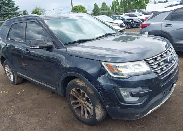 2017 FORD Explorer