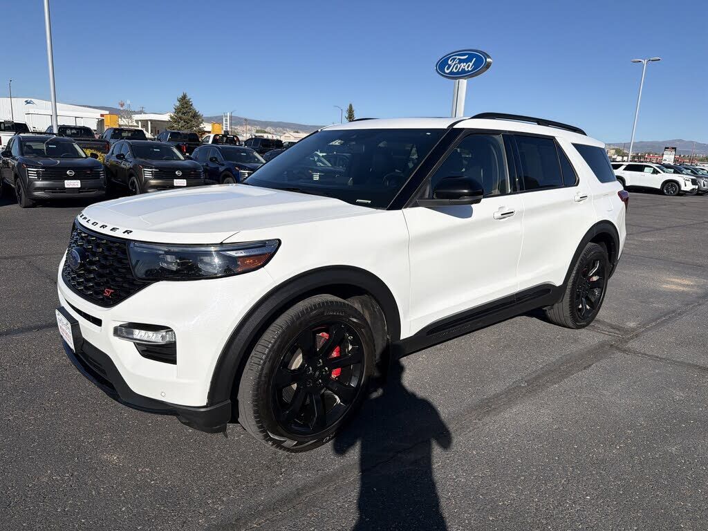 2023 FORD Explorer