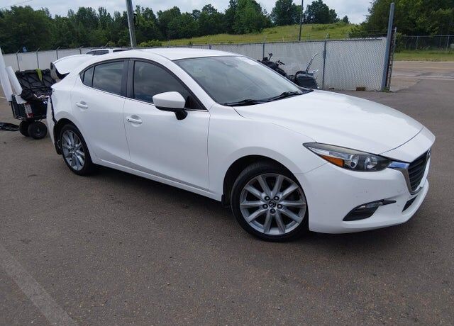 2018 MAZDA Mazda3