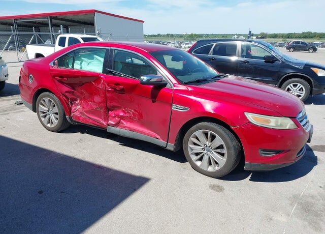 2011 FORD Taurus