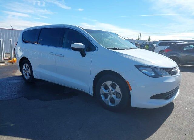 2017 CHRYSLER Pacifica