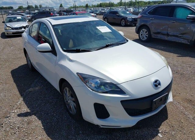 2012 MAZDA Mazda3