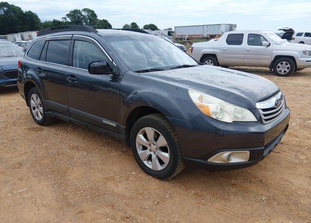 2011 SUBARU Outback