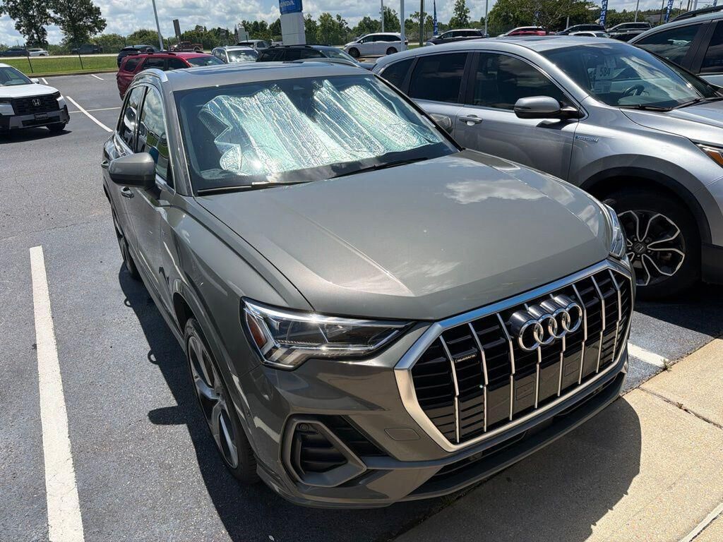 2021 Audi Q3