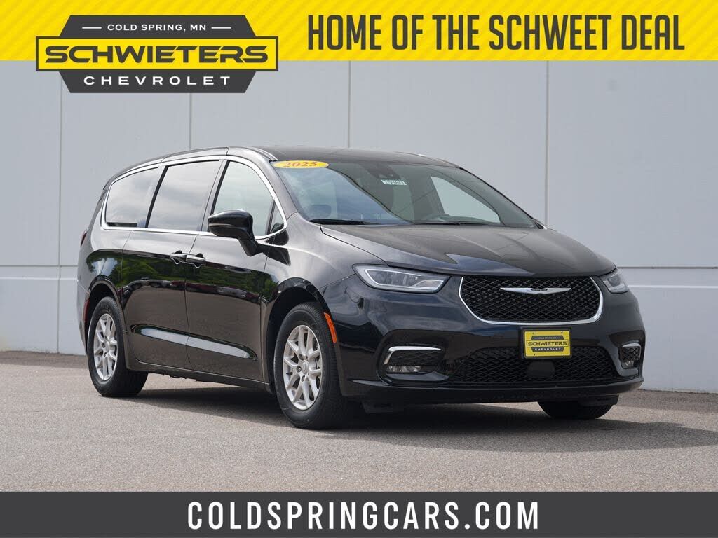 2025 CHRYSLER Pacifica