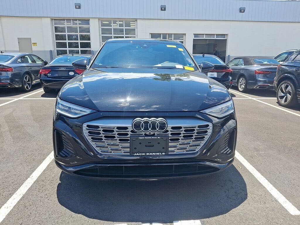 2024 Audi Q8