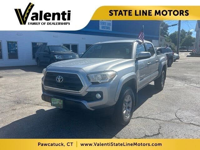 2017 TOYOTA Tacoma