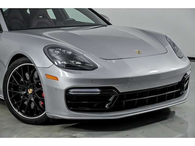 2019 PORSCHE Panamera