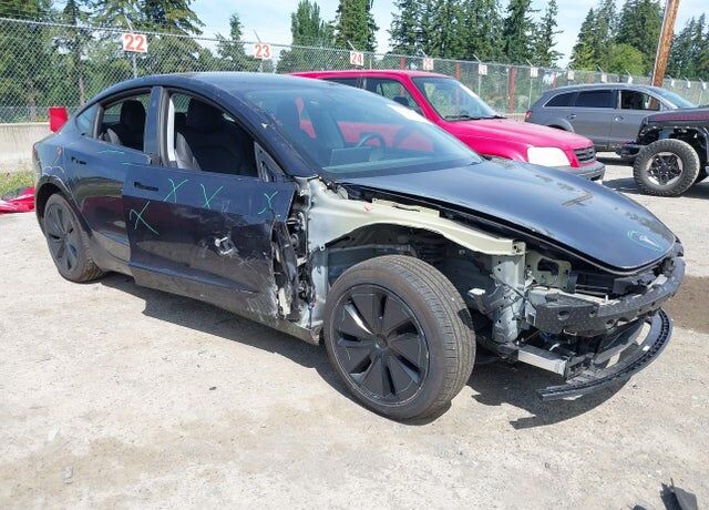 2025 TESLA Model 3