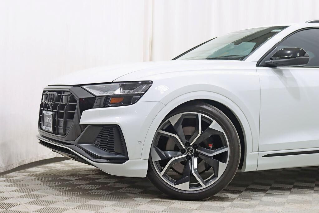 2022 Audi SQ8