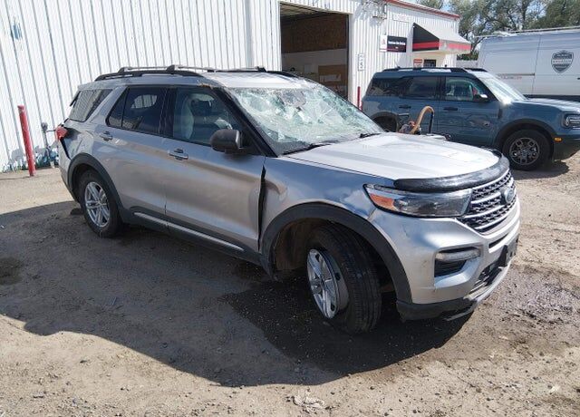 2021 FORD Explorer