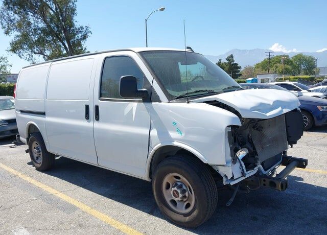 2025 GMC Savana