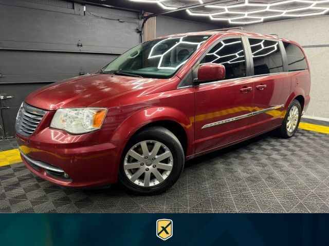 2014 CHRYSLER Town and Country