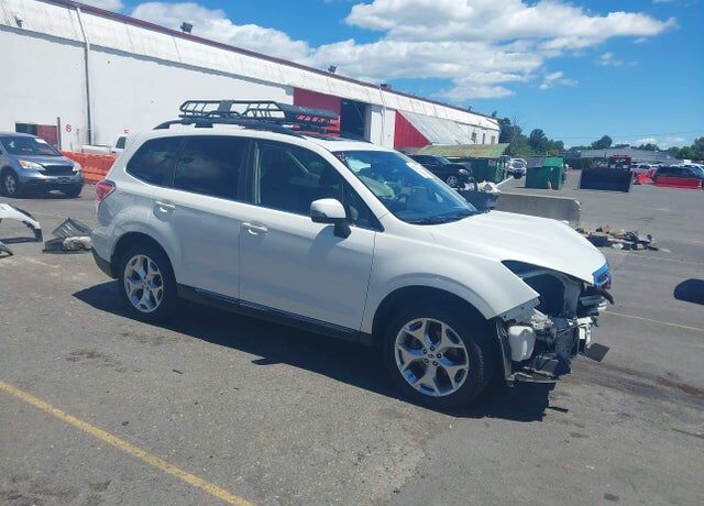 2017 SUBARU Forester