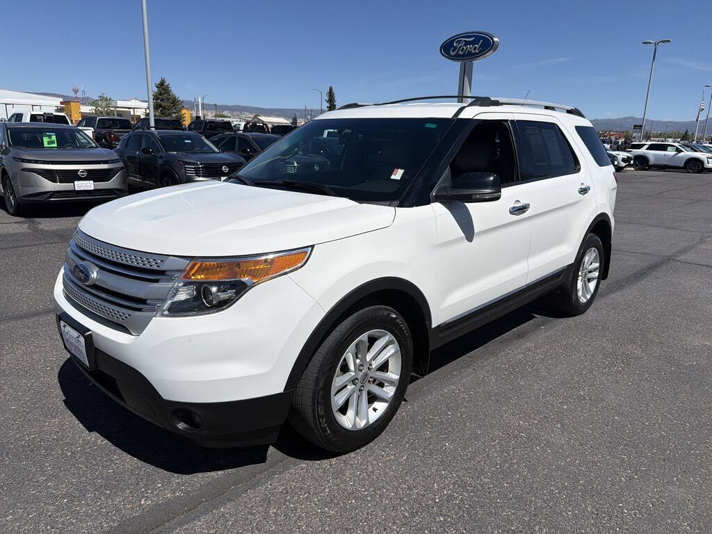 2011 FORD Explorer