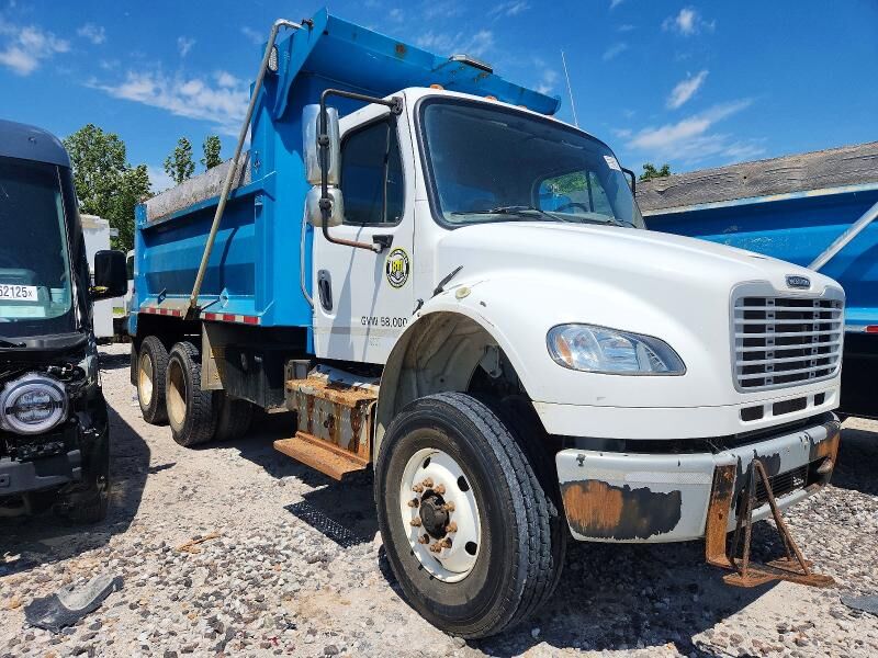 2016 FREIGHTLINER M2