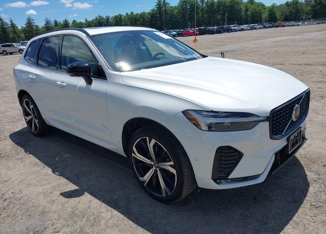 2025 VOLVO XC60