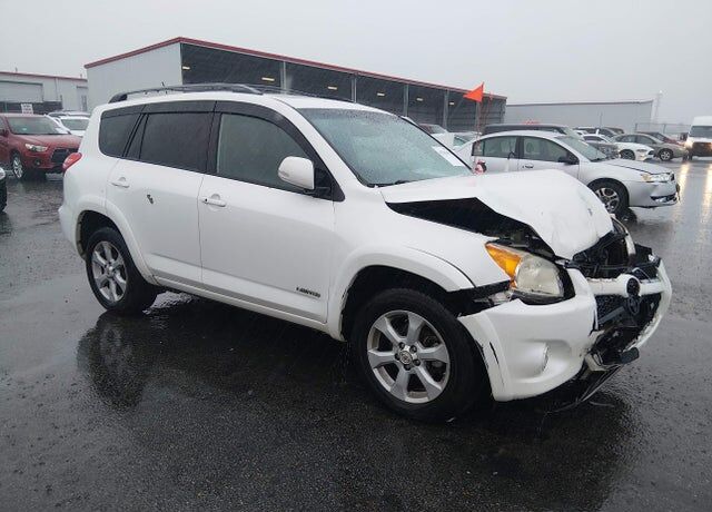 2011 TOYOTA RAV4