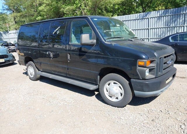 2011 FORD E-350