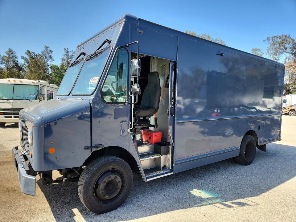 2020 FREIGHTLINER MT 45G Front Gasoline Engine Walk in Van Chassis