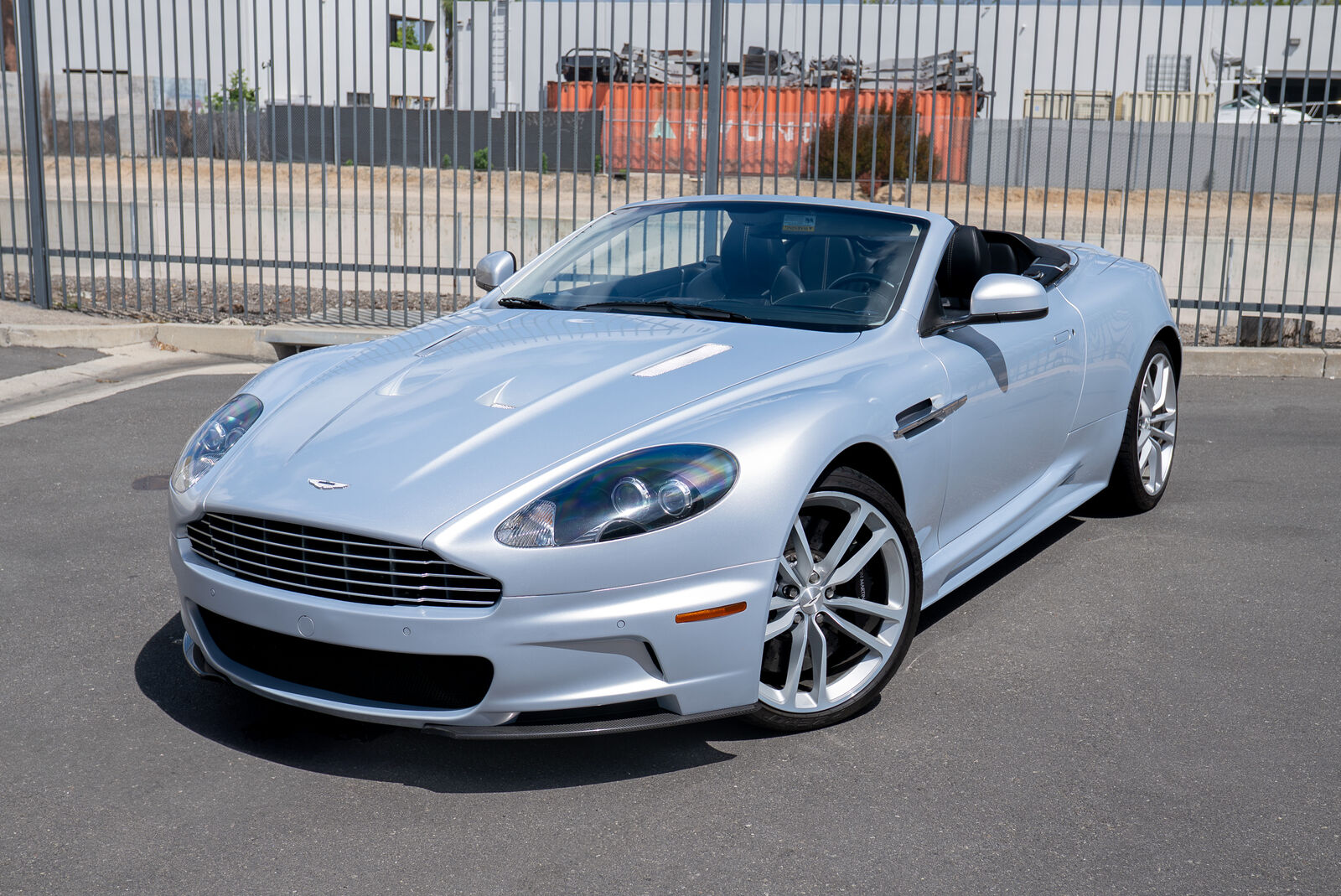 Aston Martin DBS