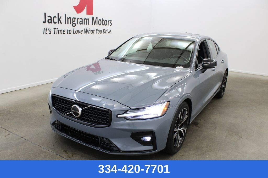 2024 VOLVO S60