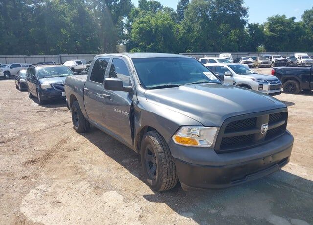 2012 DODGE Ram