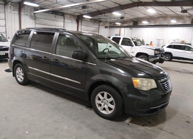 2011 CHRYSLER Town and Country