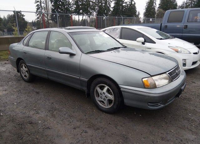 1999 TOYOTA Avalon