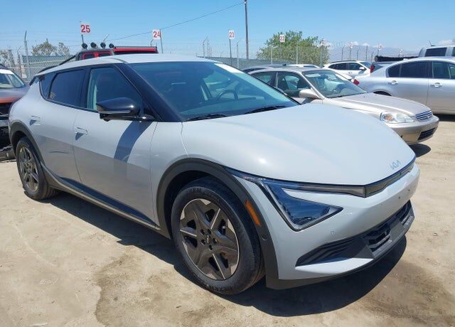 2025 KIA EV6