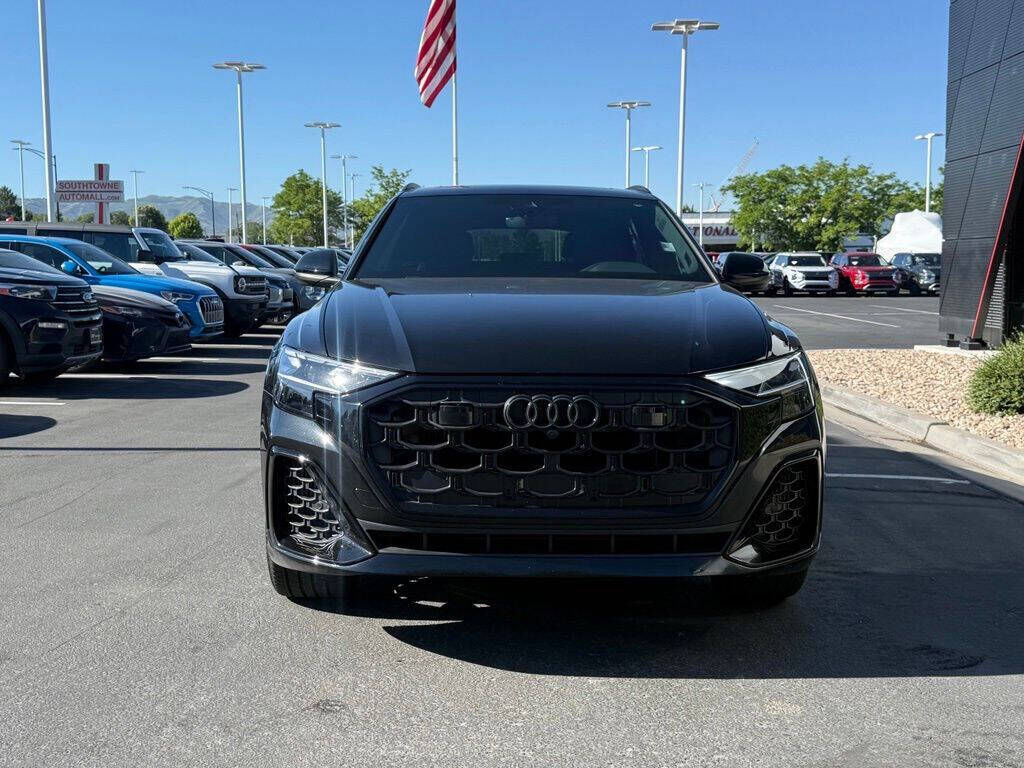 2025 Audi Q8